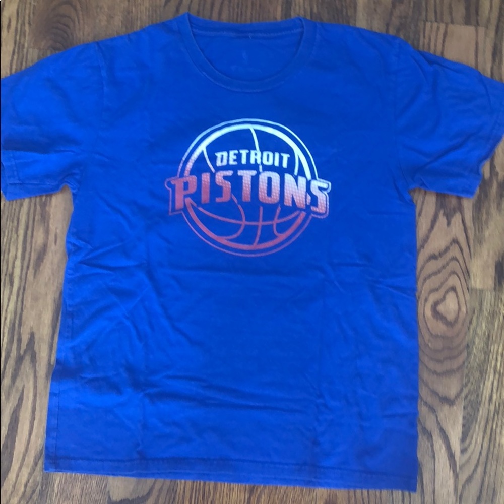 Detroit Pistons Youth Large T-Shirt